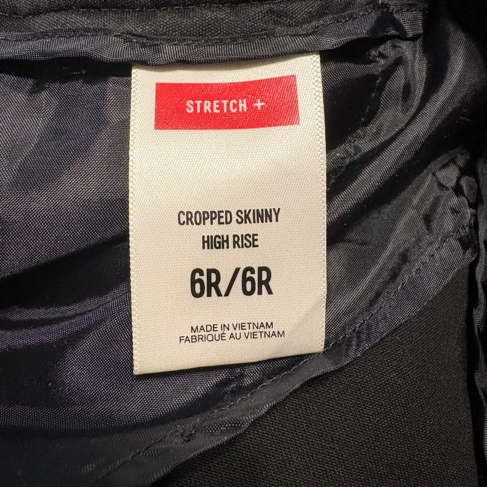 Express Women’s Cropped Skinny High Rise pant - Picture 3 of 3